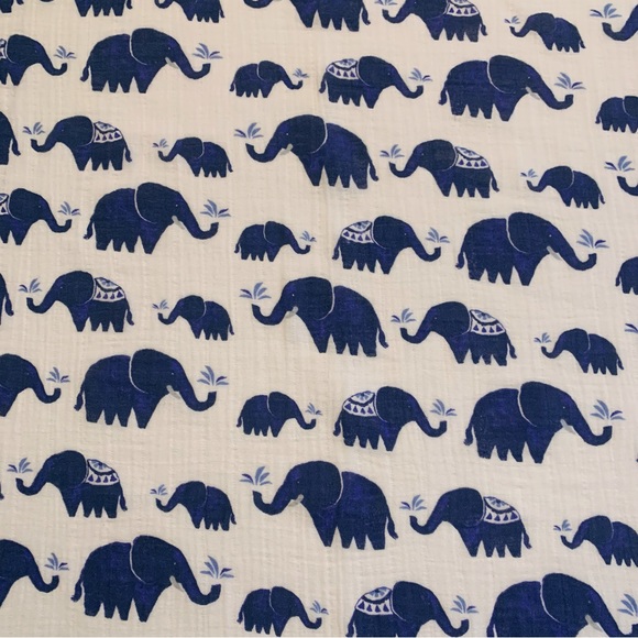 Little Unicorn Elephant Muslin Swaddle - Picture 1 of 3